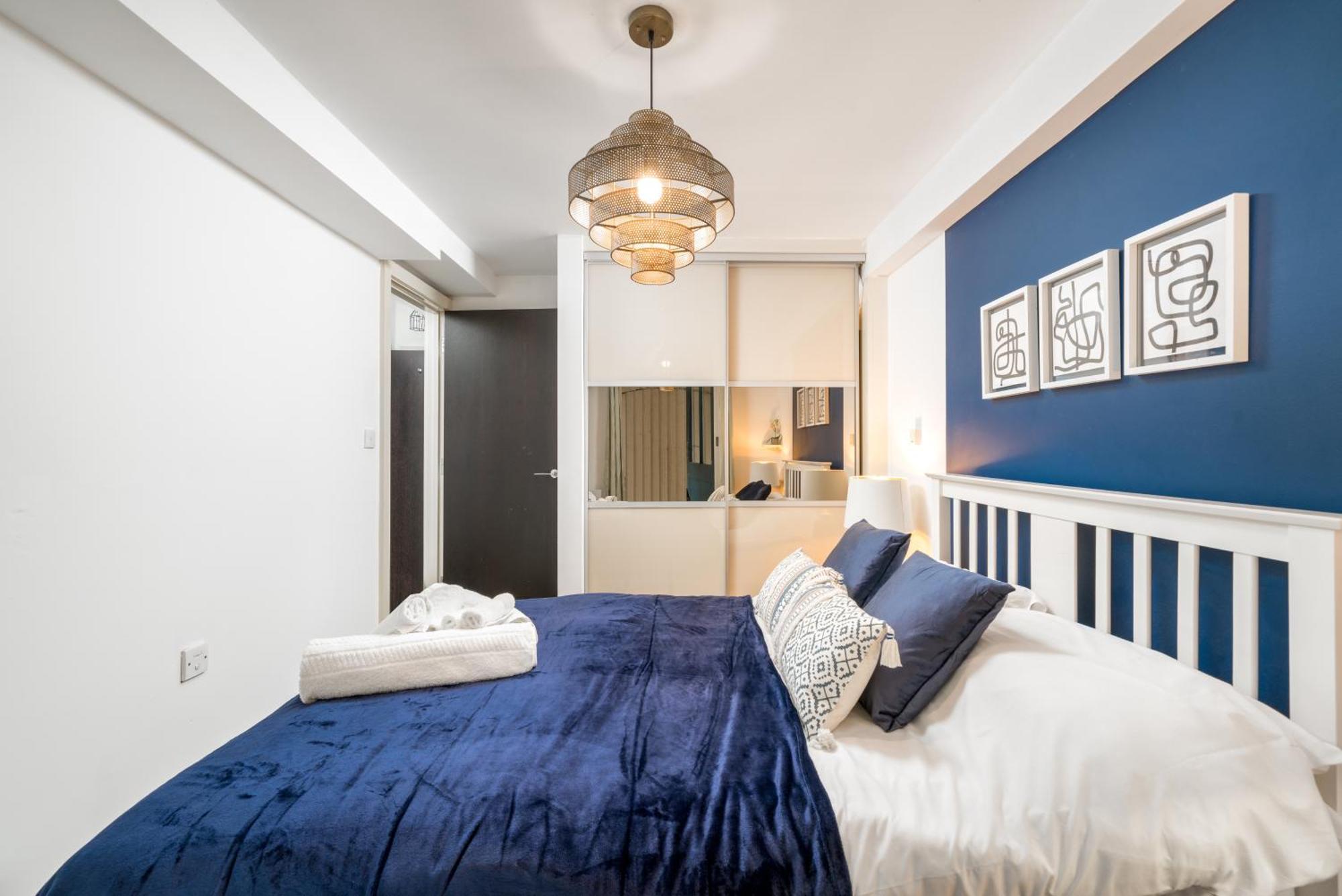 Riverside 1 Bed Basement Flat Near Hampton Court Palace East Molesey Eksteriør bilde
