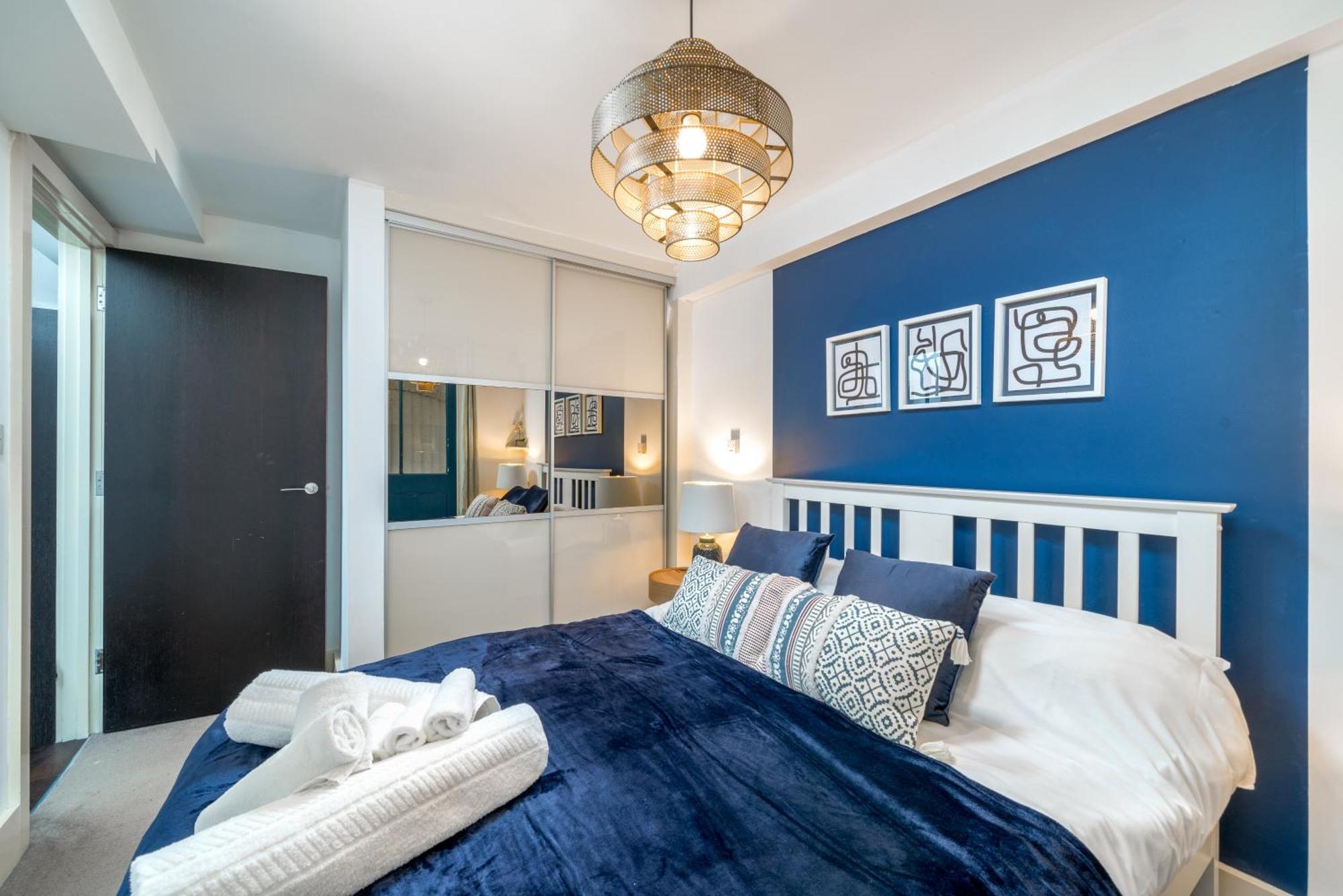 Riverside 1 Bed Basement Flat Near Hampton Court Palace East Molesey Eksteriør bilde